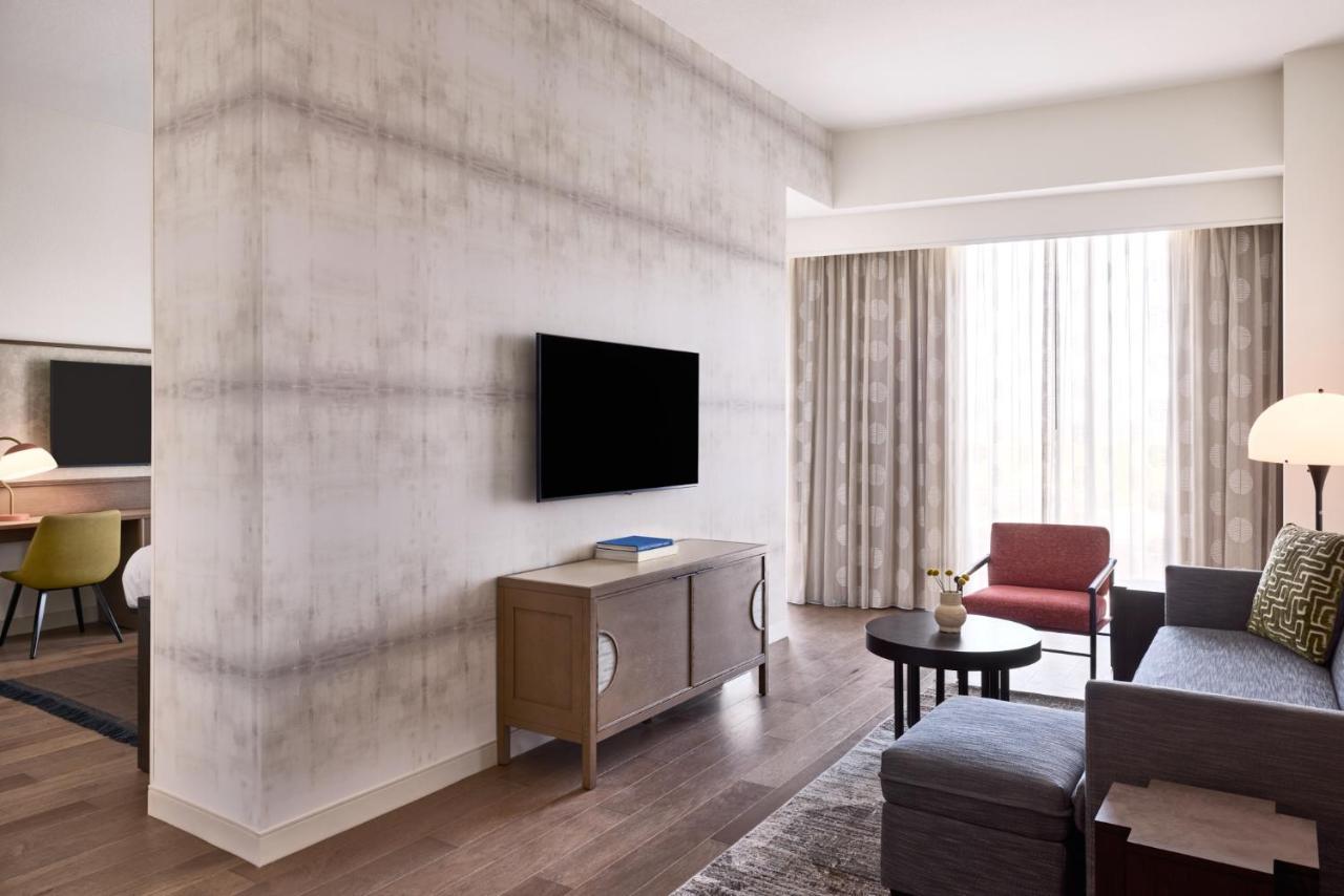Renaissance Phoenix Glendale Hotel & Conference Center Экстерьер фото