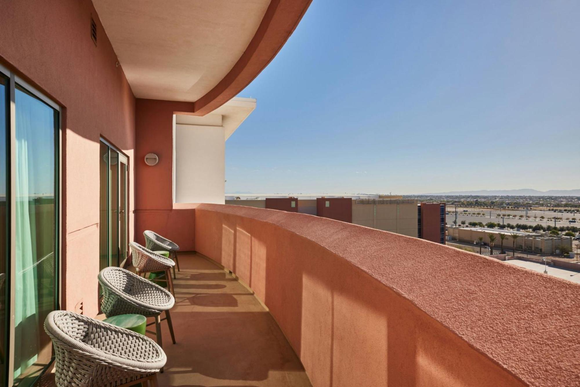 Renaissance Phoenix Glendale Hotel & Conference Center Экстерьер фото